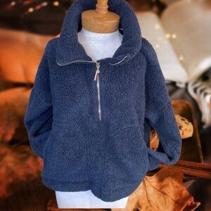 Tommy Hilfiger fleece size small  T28